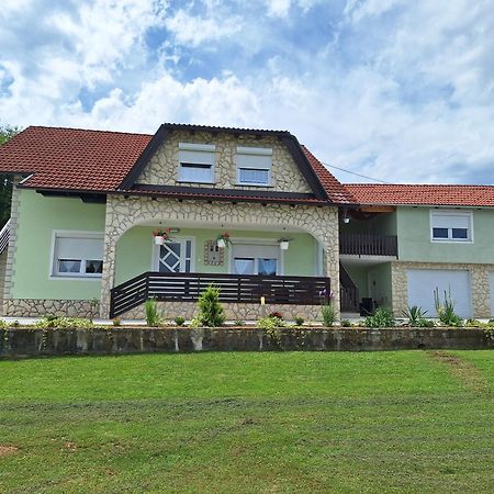Guesthouse Miha Rakovica Dış mekan fotoğraf