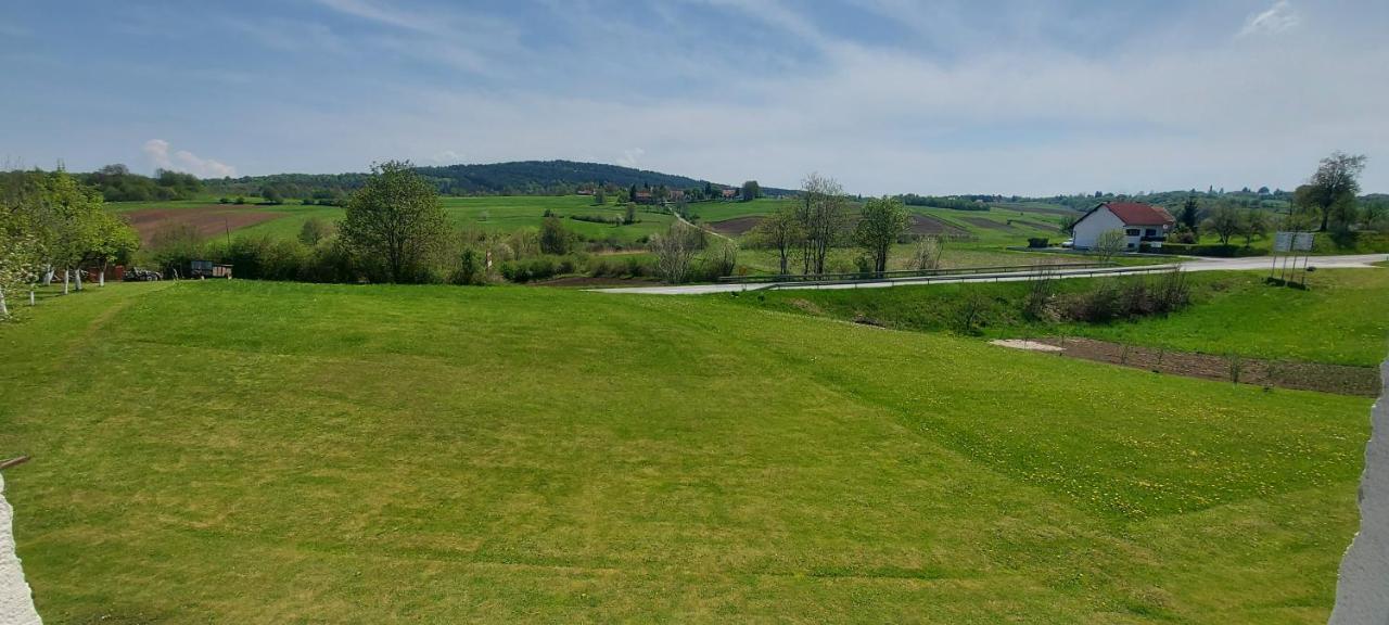 Guesthouse Miha Rakovica Dış mekan fotoğraf