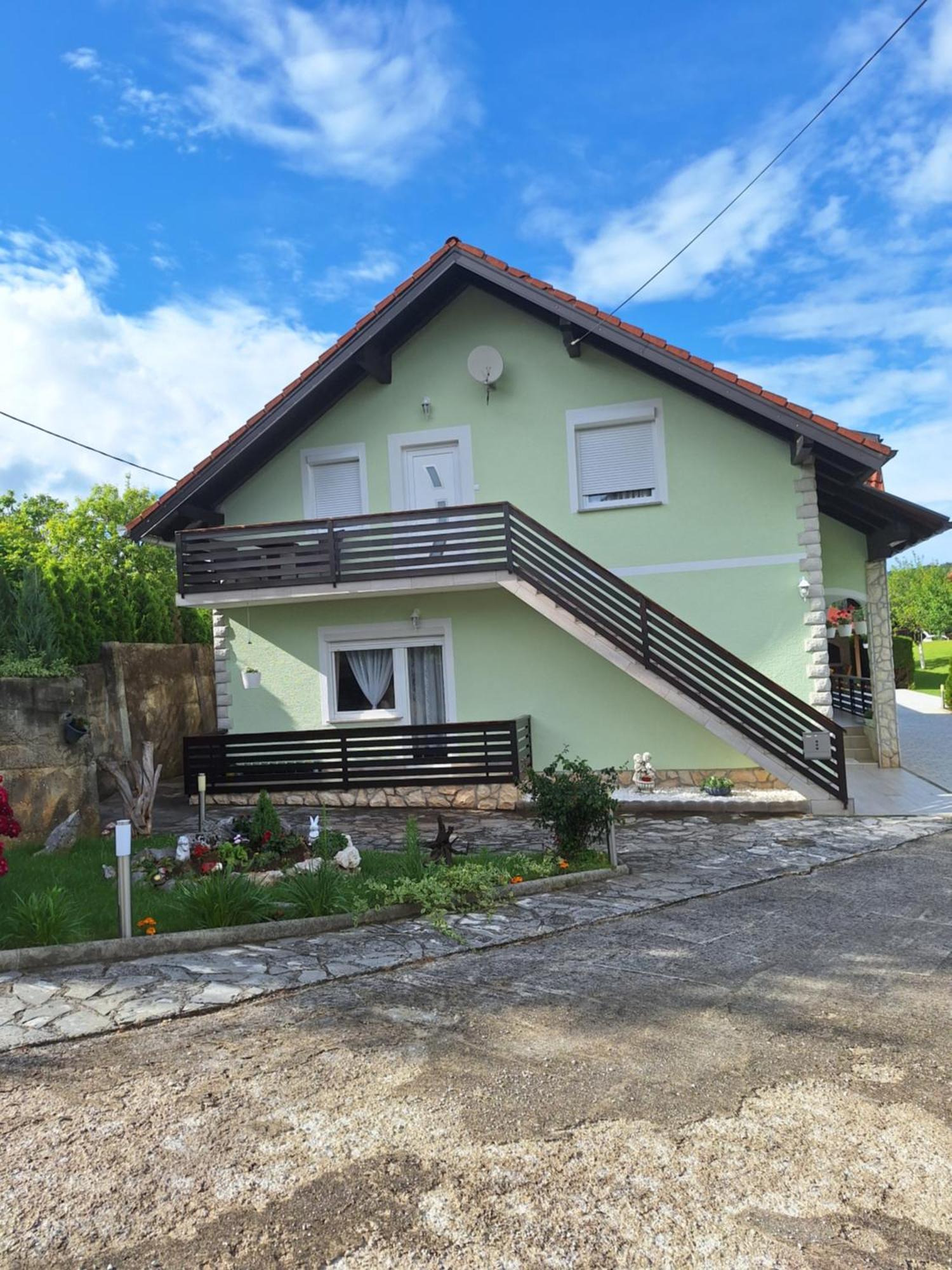 Guesthouse Miha Rakovica Dış mekan fotoğraf